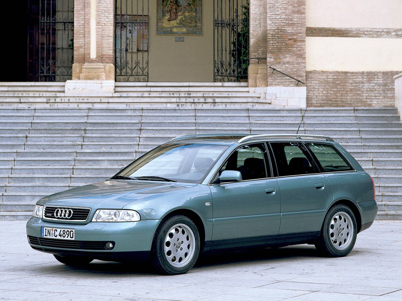 I (B5) Рестайлинг (1999–2001)
